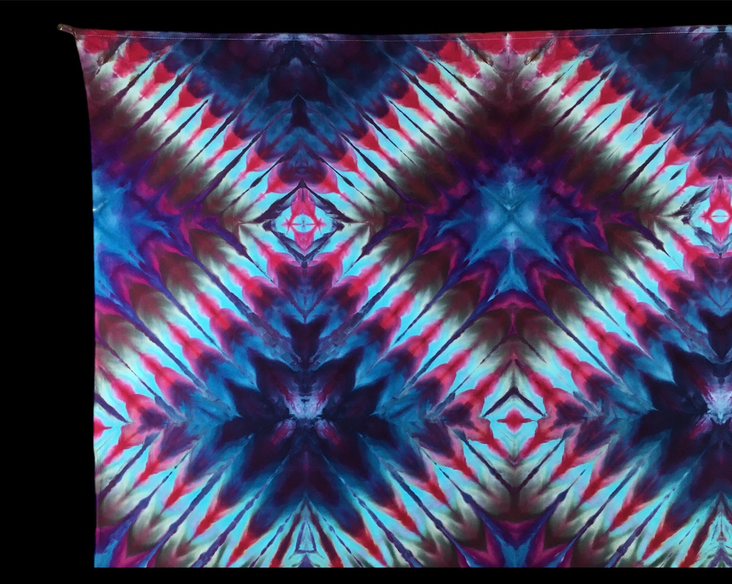 Ice Dyed Repeating Diamond Flow Tapestry